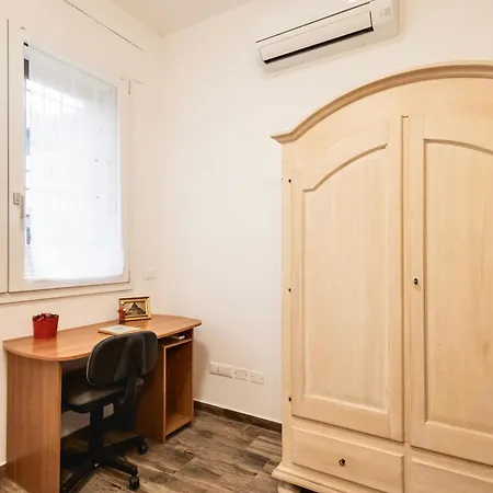 Divine Dante's アパート ラヴェンナ