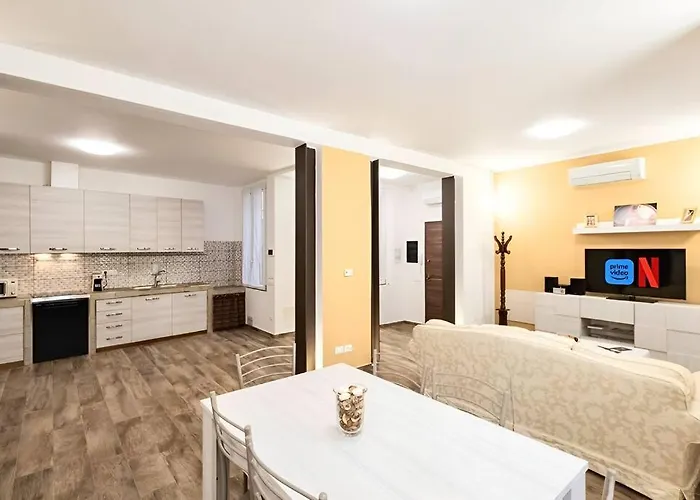 Divine Dante's Apartment *